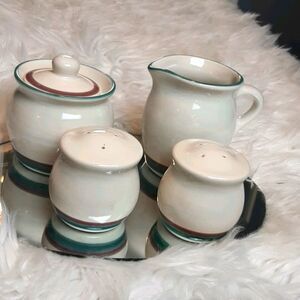 Vintage pfaltzgraff 4Piece Creamer‎ Sugar SaltPepper Set